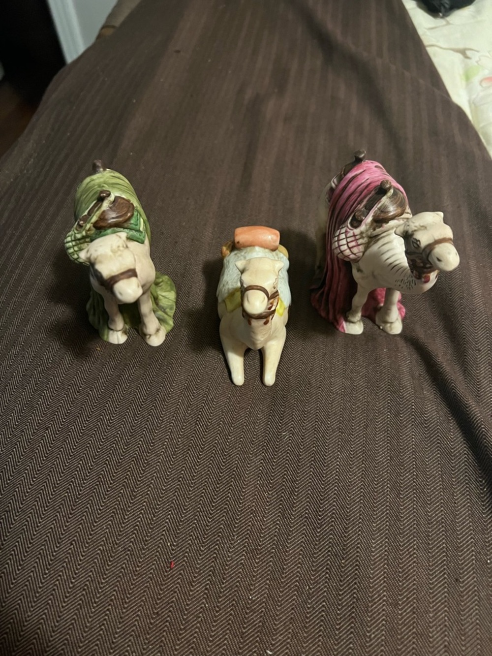 Vintage  JASCO  Nativity Scene Figurine Taiwan - Camels